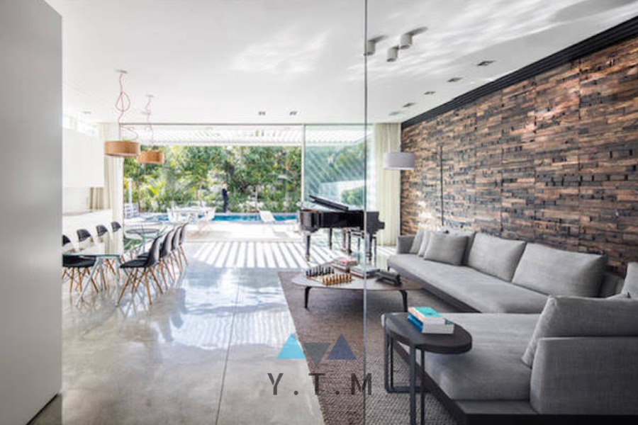 וילה למכירה במערב רעננה - מבט החוצה מהסלון