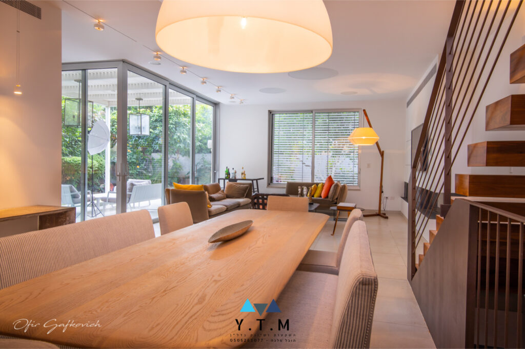 וילות יוקרה למכירה בשרון - סלון מעוצב