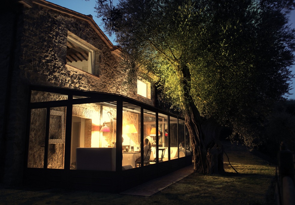 משק עם גינה בשרון